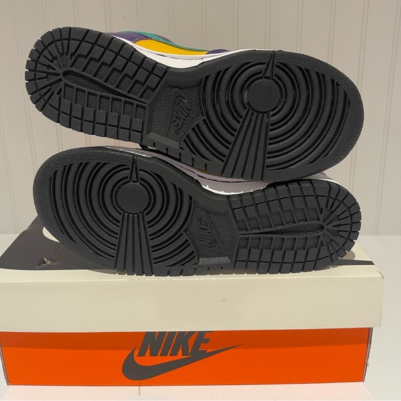 NIKE DUNK LOW - Picture 12 of 13